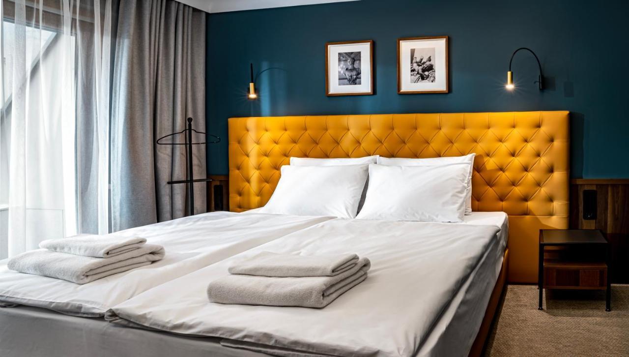 Palatinus Boutique Hotel Pecs Exterior photo