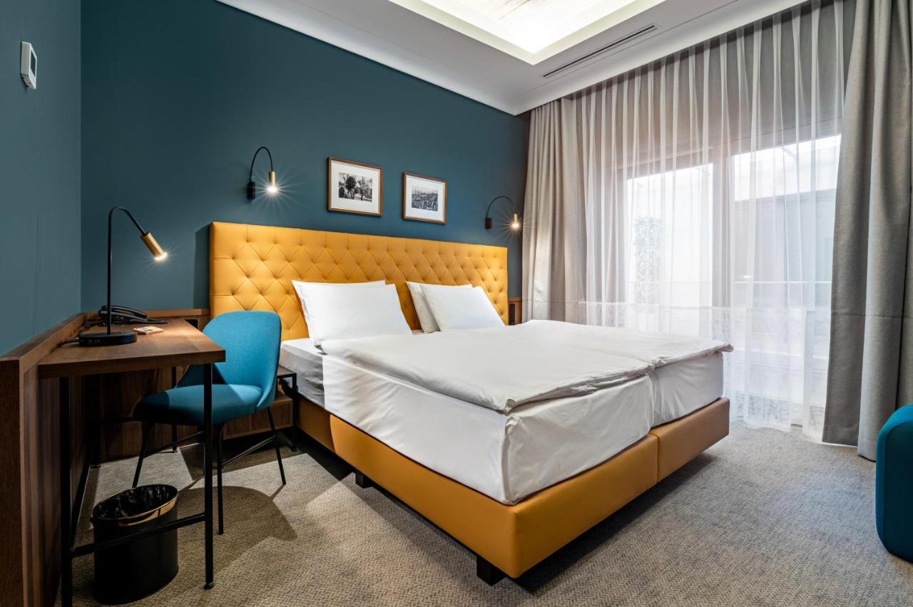 Palatinus Boutique Hotel Pecs Exterior photo
