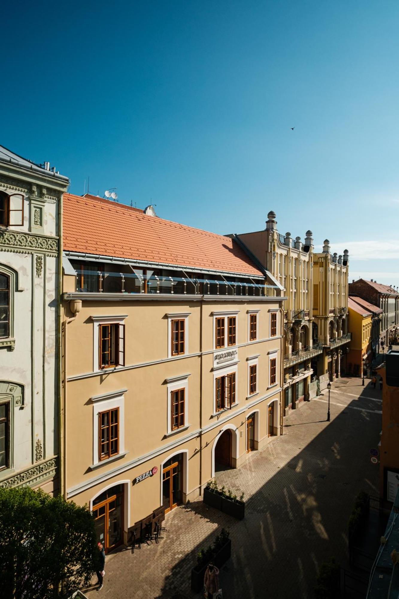 Palatinus Boutique Hotel Pecs Exterior photo