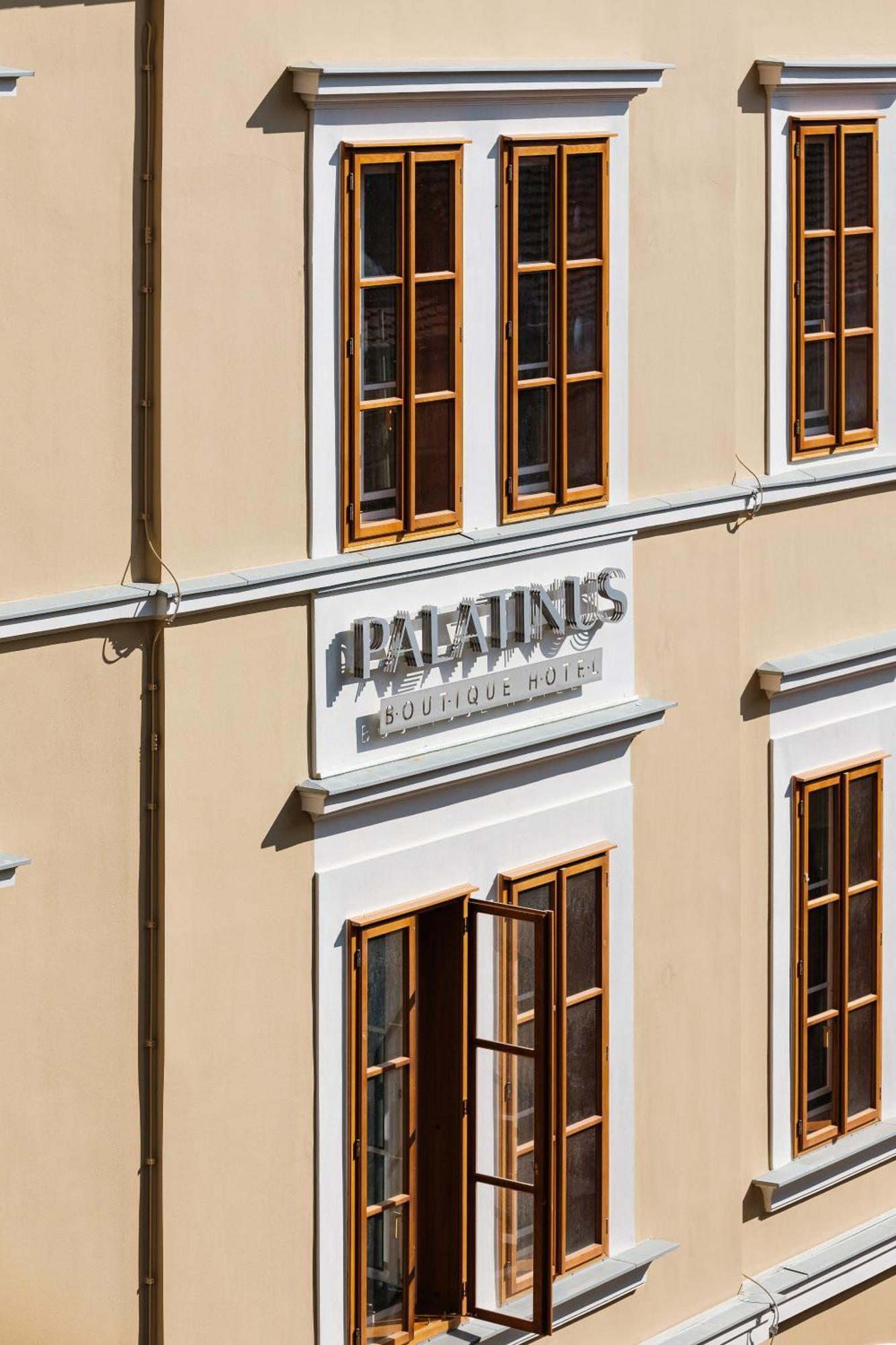 Palatinus Boutique Hotel Pecs Exterior photo